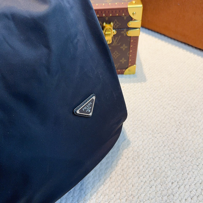 プラダ（ PRADA） バックパック リュックパック レディース