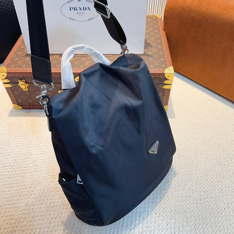 プラダ（ PRADA） バックパック リュックパック レディース