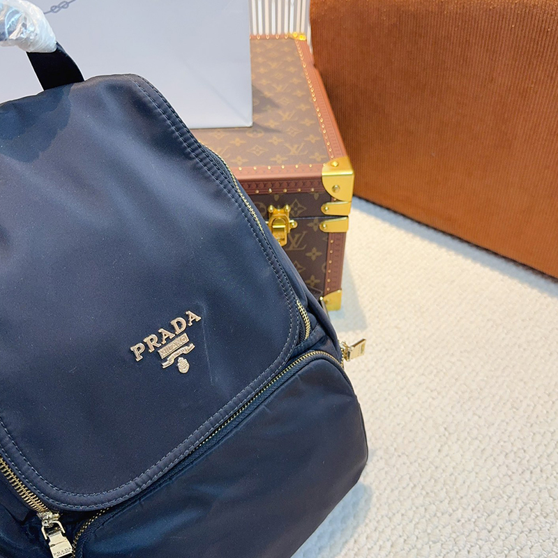プラダ（ PRADA） バックパック リュックパック レディース