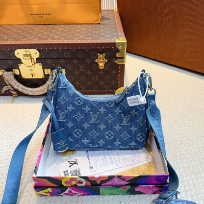 LOUIS VUITTON（ルイヴィトン）ミニバッグ ハンドバッグ レディース