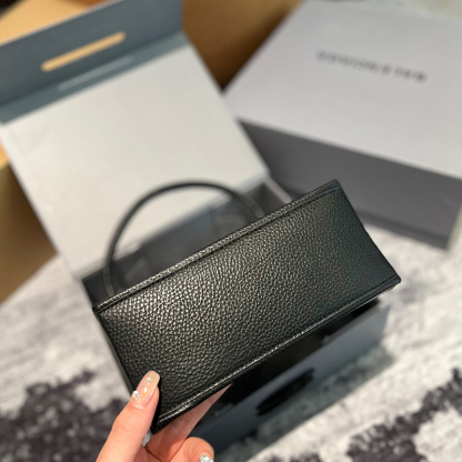 Balenciaga(バレンシアガ)  ロゴ プリント ミニバッグ レディース