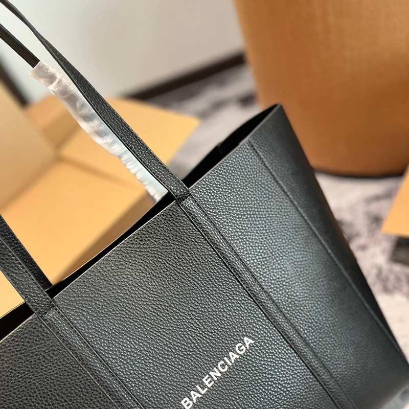 Balenciaga(バレンシアガ)  定番 トートバッグ レディース