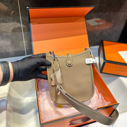 エルメス Hermès Evelyne ショルダーバッグ レディース