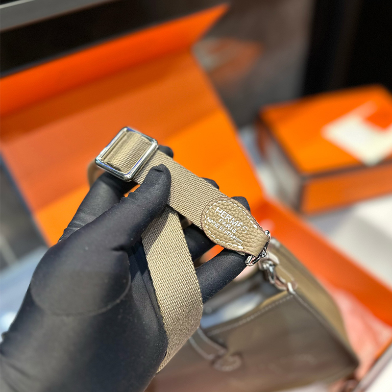 エルメス Hermès Evelyne ショルダーバッグ レディース