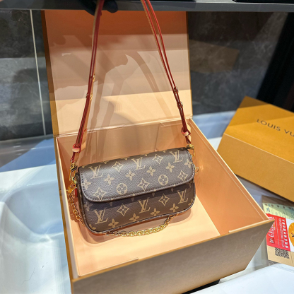 LOUIS VUITTON（ルイヴィトン）lvy woc ミニバッグ ショルダーバッグ レディース