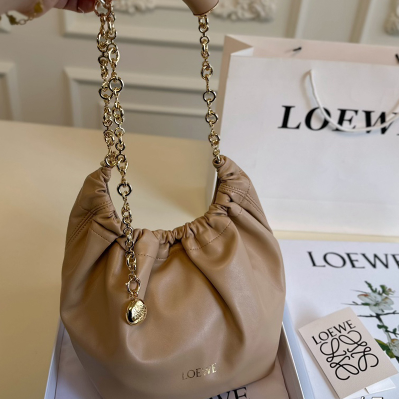 ロエベ (LOEWE) Squeeze ポケットバッグ 脇下バッグ ハンドバッグ レディース