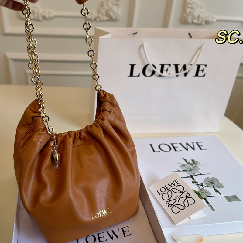 ロエベ (LOEWE) Squeeze ポケットバッグ 脇下バッグ ハンドバッグ レディース