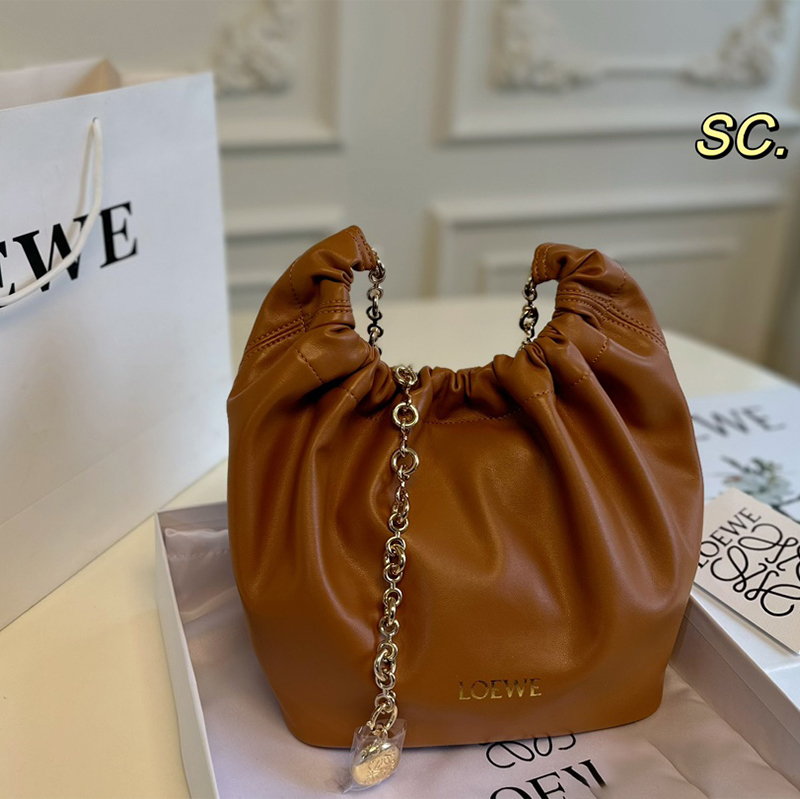 ロエベ (LOEWE) Squeeze ポケットバッグ 脇下バッグ ハンドバッグ レディース