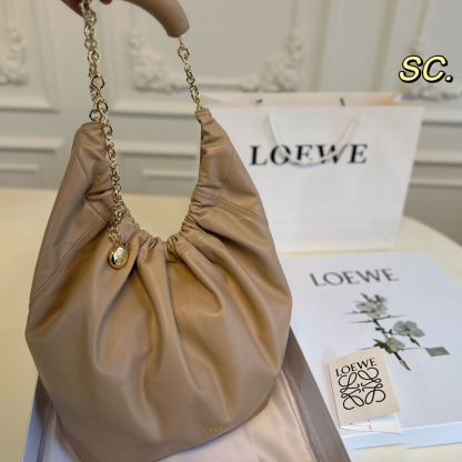 ロエベ (LOEWE) Squeeze ポケットバッグ 脇下バッグ ハンドバッグ レディース