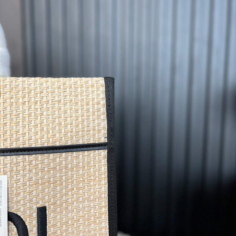 フェンディ（FENDI）無地 定番 トートバッグ レディース