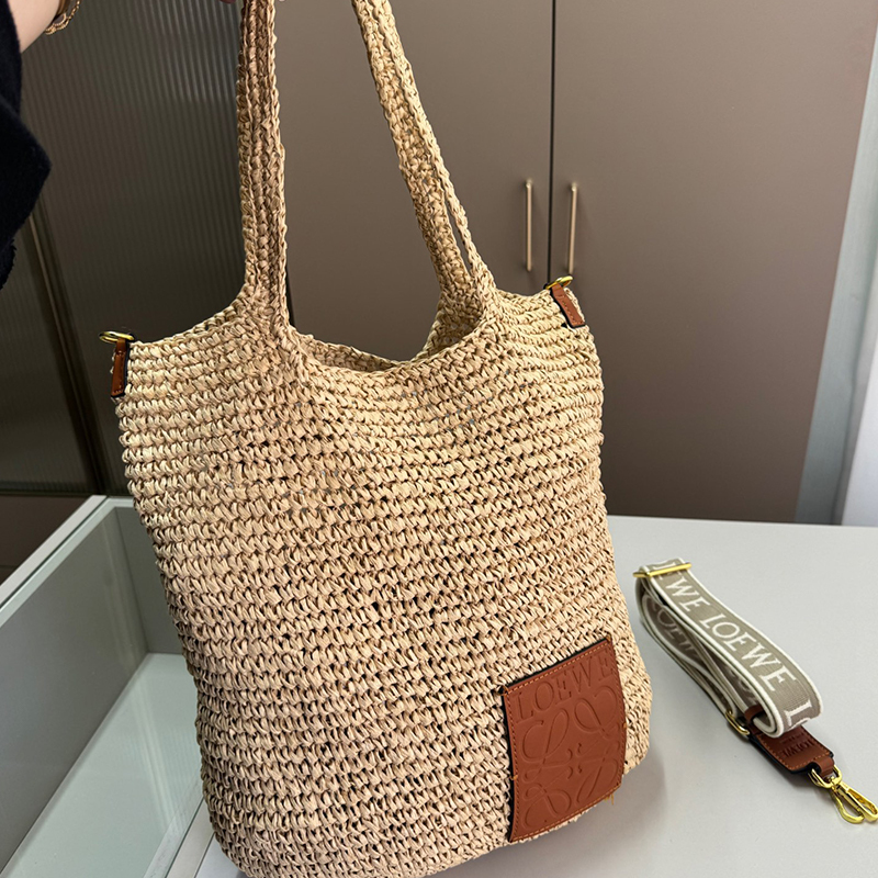 ロエベ (LOEWE) Squeeze クロシェ バッグ ハンドバッグ レディース