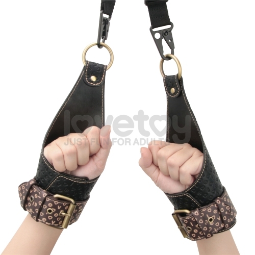 Lovetoy Rebellion Reign 床褥束縛束帶，四條可調尼龍帶子，黑色PU手枷腳枷，適合多種束縛玩法。