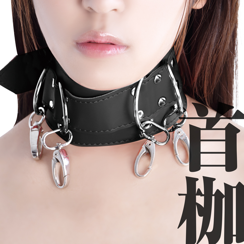 黑色A-One SMart Joint005 首枷，合成皮革設計，輕鬆調節鬆緊度，提供舒適的束縛體驗。