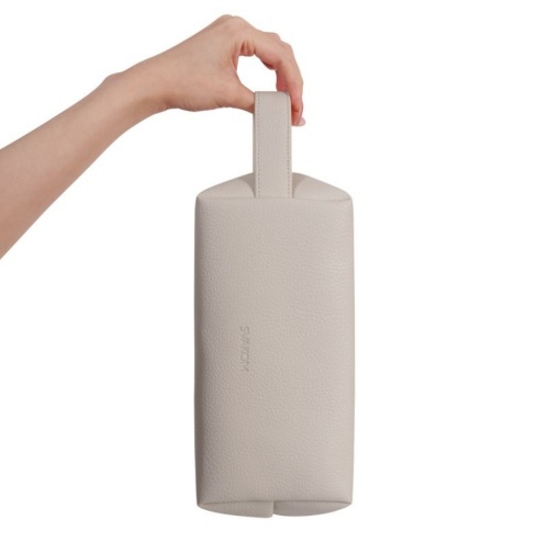 SVAKOM Toy Storage Pouch，仿皮革材質設計，便攜且提供出色保護，適合存放SVAKOM情趣玩具與個人物品。