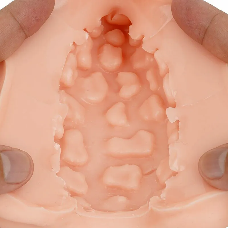 G PROJECT 次世代Hole XYZ 飛機杯，內部設計與momochi材料結合，提供完美貼合感