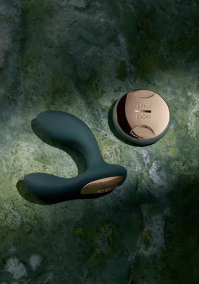 LELO HUGO 2 無線遙控震動器，流線型設計，雙重馬達刺激，1 小時續航，適合單人或伴侶使用。
