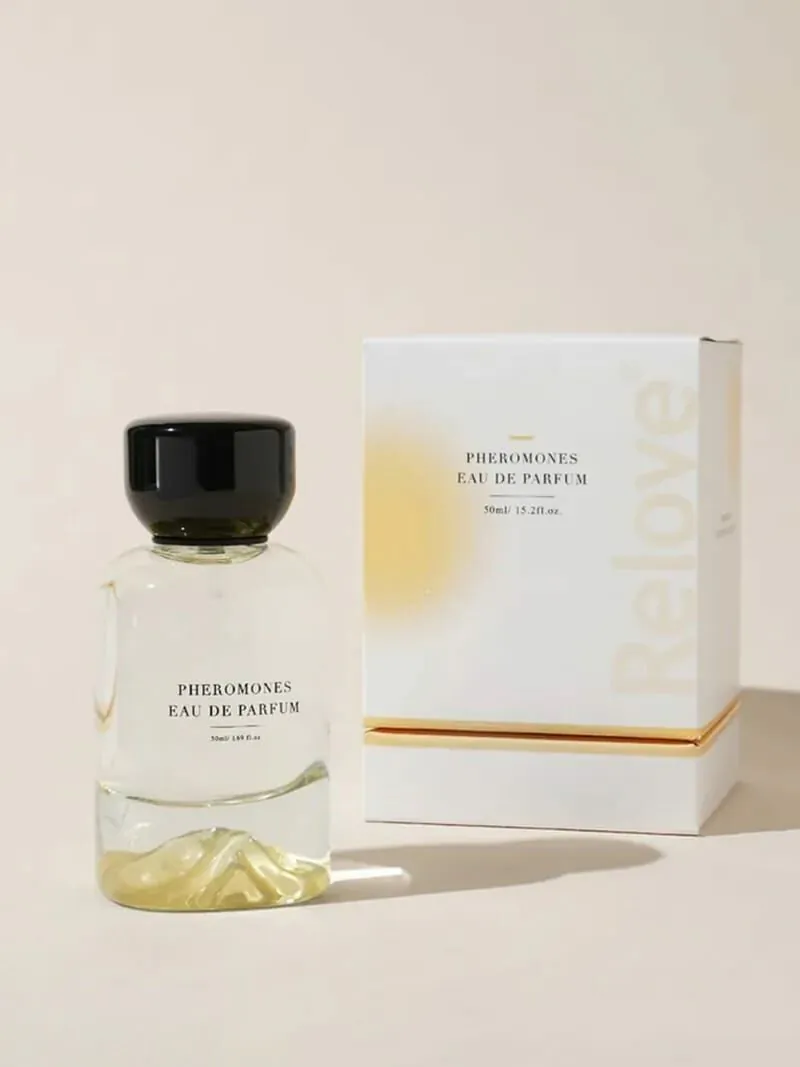 Relove 費洛蒙香水-02 寧靜峽灣，層次豐富的馥奇香氛，玫瑰草葉與麝香營造輕柔優雅氛圍。