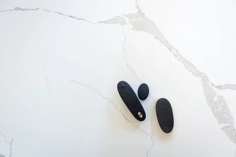 We-Vibe Moxie+ 智能穿戴式陰蒂震動器 (淺綠色/黑色)