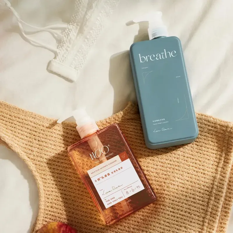 98%天然成分，瞬間乾爽，無致敏香精，適合日常私密護理。