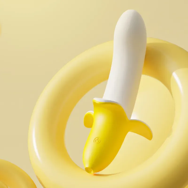 YYHORSE 強力蕉男友按摩器，雙馬達震動與三片蕉皮設計，極致快感體驗。