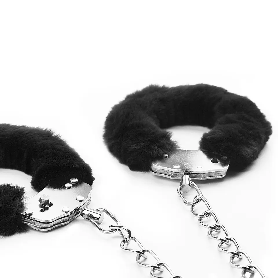 Lovetoy Fetish Pleasure Fluffy Leg Cuffs，專為BDSM設計，毛絨金屬結構，確保安全舒適。