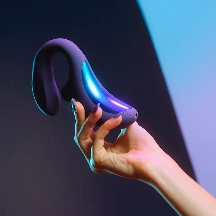 LELO ENIGMA™ WAVE 三重刺激按摩器 (黑色/珀紫色)