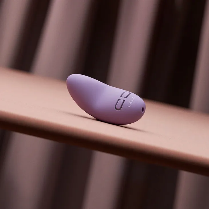 LELO LILY™ 3 超靜音迷你陰蒂震動器 (布林紫/薰衣紫/極地綠)