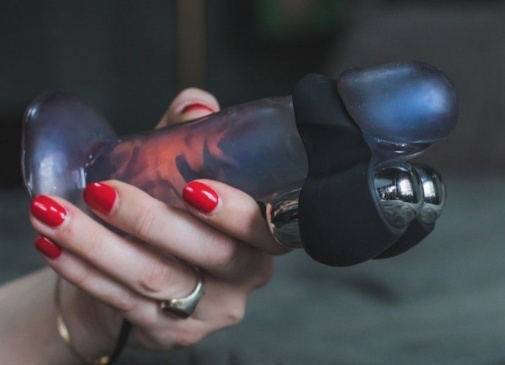 Hot Octopuss Jett 配戴式陰莖振動器 黑色