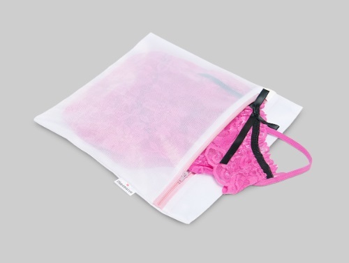 Obsessive 粉紅拉鍊洗衣袋，防止摩擦與擠壓，延長內衣壽命，維持完美形狀。

Obsessive 內衣洗衣袋，輕盈耐用，適合所有精緻內衣，確保安全洗滌不變形。