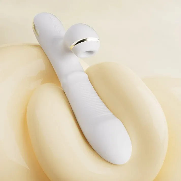 Erocome Pyxis 羅盤座按摩棒，IPX7防水設計，磁吸式充電，便捷清潔與長效使用。