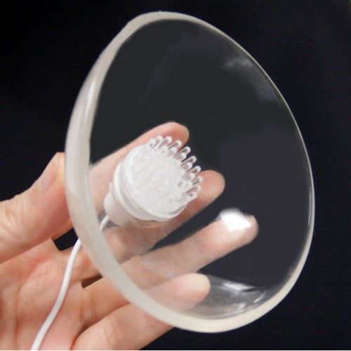SSI Japan Nipple Magic 乳頭震動吸啜器，透明設計，提供120種快感組合，增強視覺與觸覺刺激。