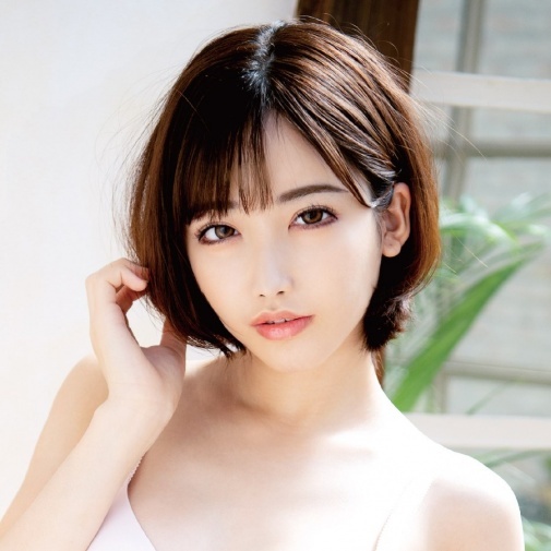 NPG 深田詠美自慰器，13cm插入長度，雙層設計與吸啜效果，極致真實的體驗。