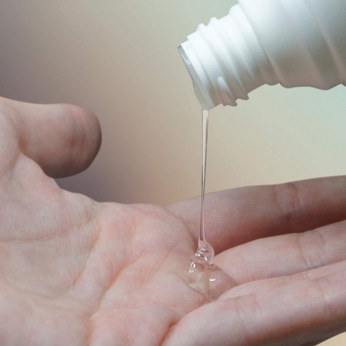 pjur Woman Vegan 100ml，純素水性潤滑液，無麩質、無甘油，溫和滋潤私密部位。