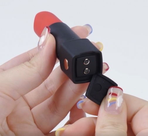 Lovense Exomoon 唇膏型震動器