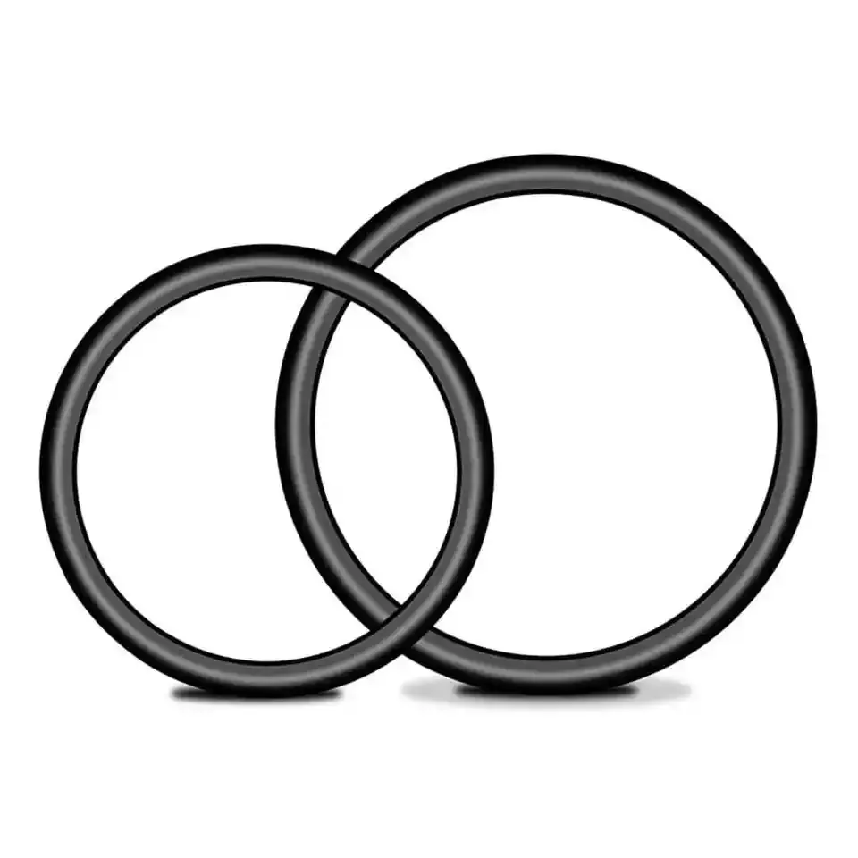 Lux Fetish 穿戴式假陽具 5'' 套裝，心形設計的背帶與可調假陽具，為情侶互動帶來新體驗。