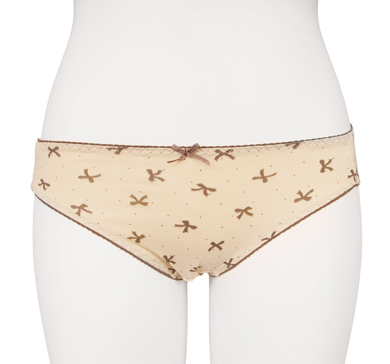 Tamatoys 內褲 M 號設計，還原雙馬尾少女在火車上炫耀的誘惑場景。