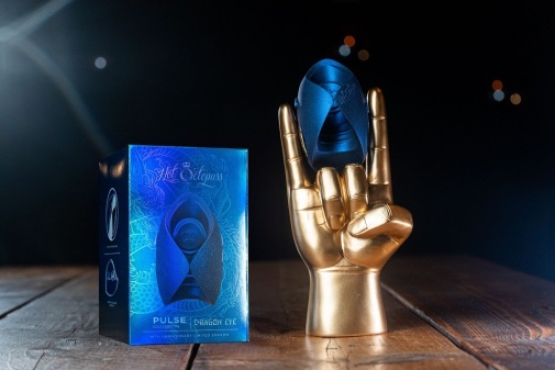 Hot Octopuss 10周年龍之眼飛機杯，震盪技術精準刺激敏感點，免手操作，帶來極致快感體驗。