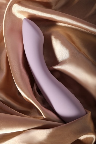 Svakom Amy2 震動按摩棒，G 點刺激震動棒，5+5 震動模式，USB 充電，隨時隨地享受快感。