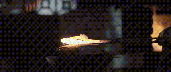 0448f234c0084b4aff1dca0e7c38feba.gif