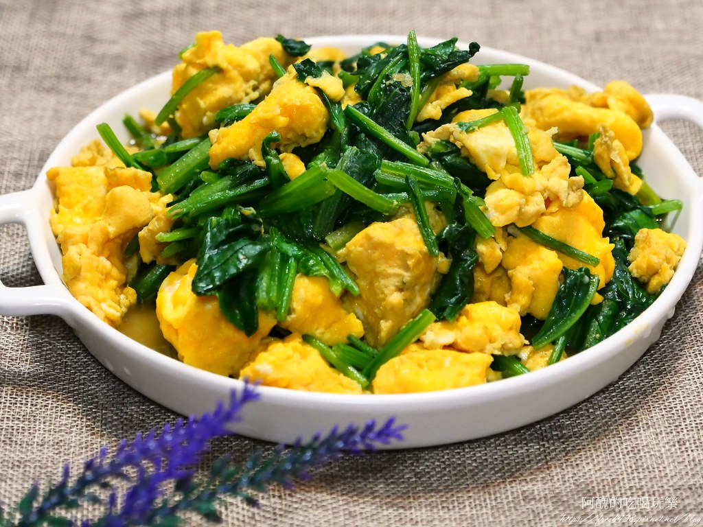 菠菜炒蛋，滑順好入口，深獲小孩喜愛。－阿醜的吃喝玩樂｜痞客邦