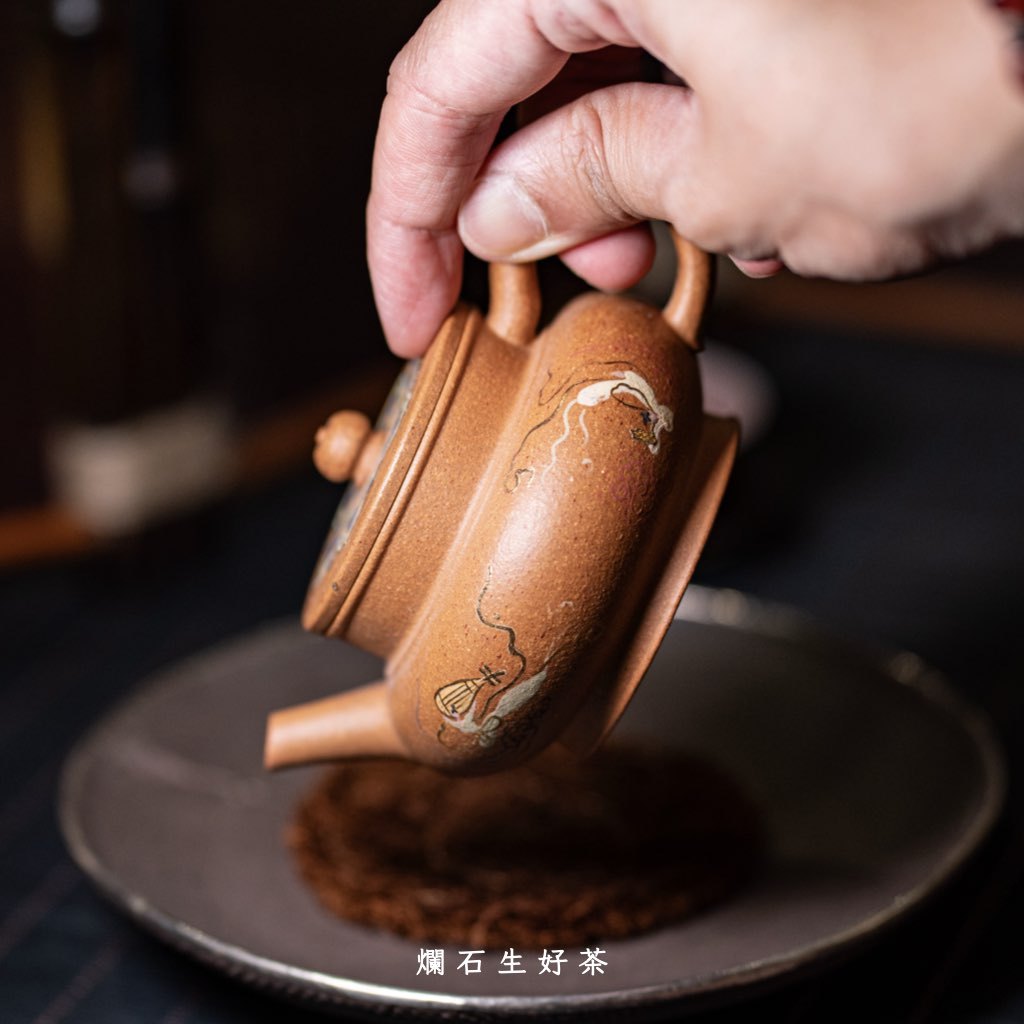 敦煌泥繪天樂禪修壺-石介落款｜原礦黃金段泥
