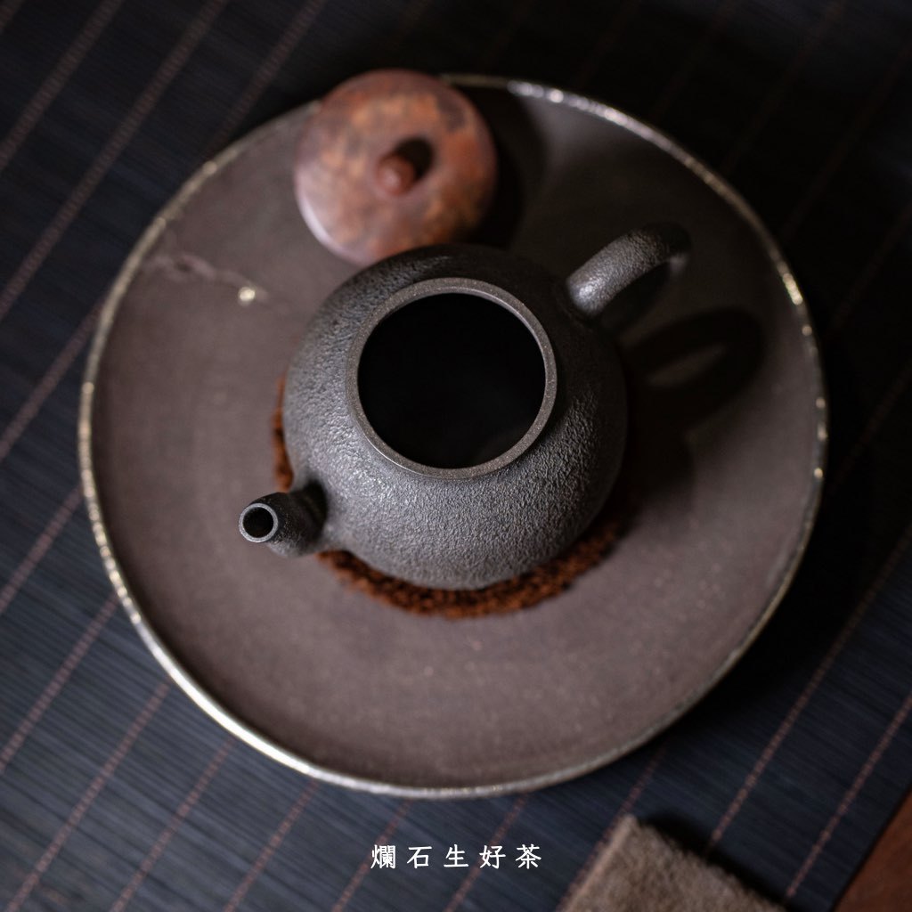 赤鐵玄壺-石介落款｜黃龍山原礦紫泥