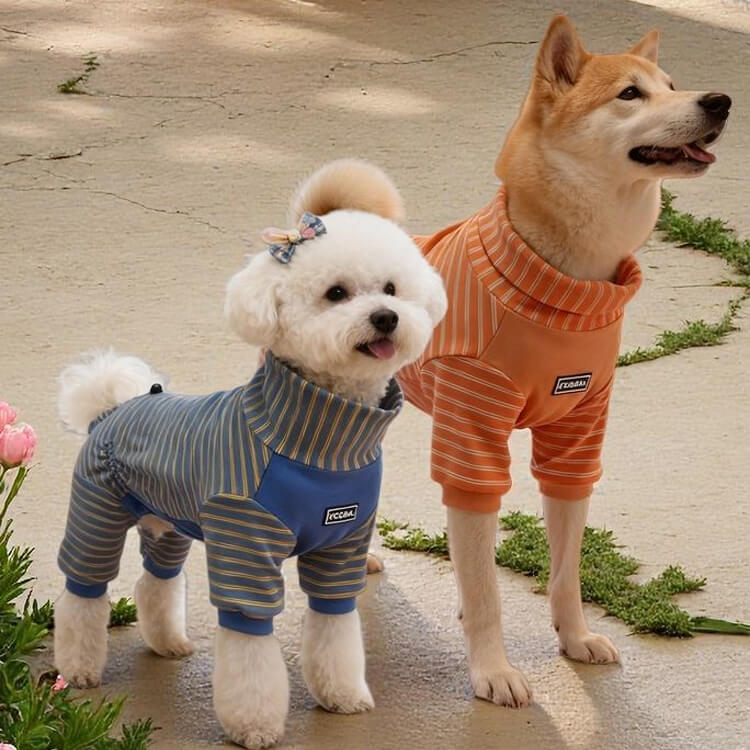 犬猫兼用蓄熱保温フルカバーパジャマ 秋冬用 しっかり暖かい 防寒着 寒さ対策 サイズ調整自在 伸縮素材 ぴったりフィット 調節可能 4本脚カバー ズレない 抜け毛防止 着脱簡単 ストレスフリー 7サイズ対応 小型犬 中型犬 大型犬 子犬-Giipet