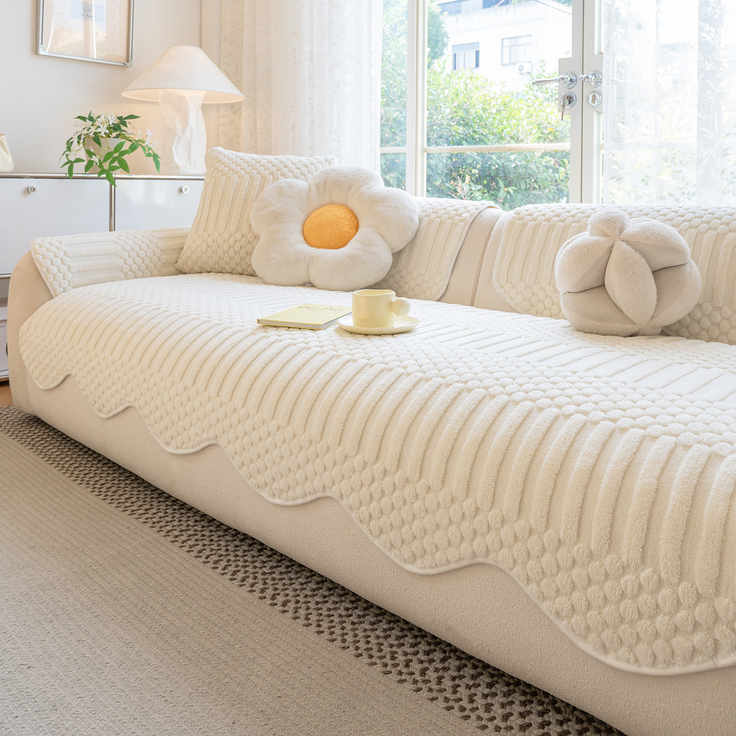 ソファーカバー 厚手 フランネル ミルクファブリック もこもこ ふわふわ 蓄熱保温 あったか 秋冬用 滑り止め ズレない 洗濯機OK 丸洗い 猫の爪に強い ペット対策 毛玉防止 抜け毛なし 取り付け簡単 多サイズ展開-Giipet