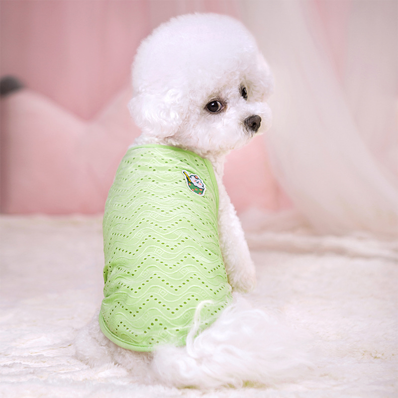 ベスト型の小型犬用服