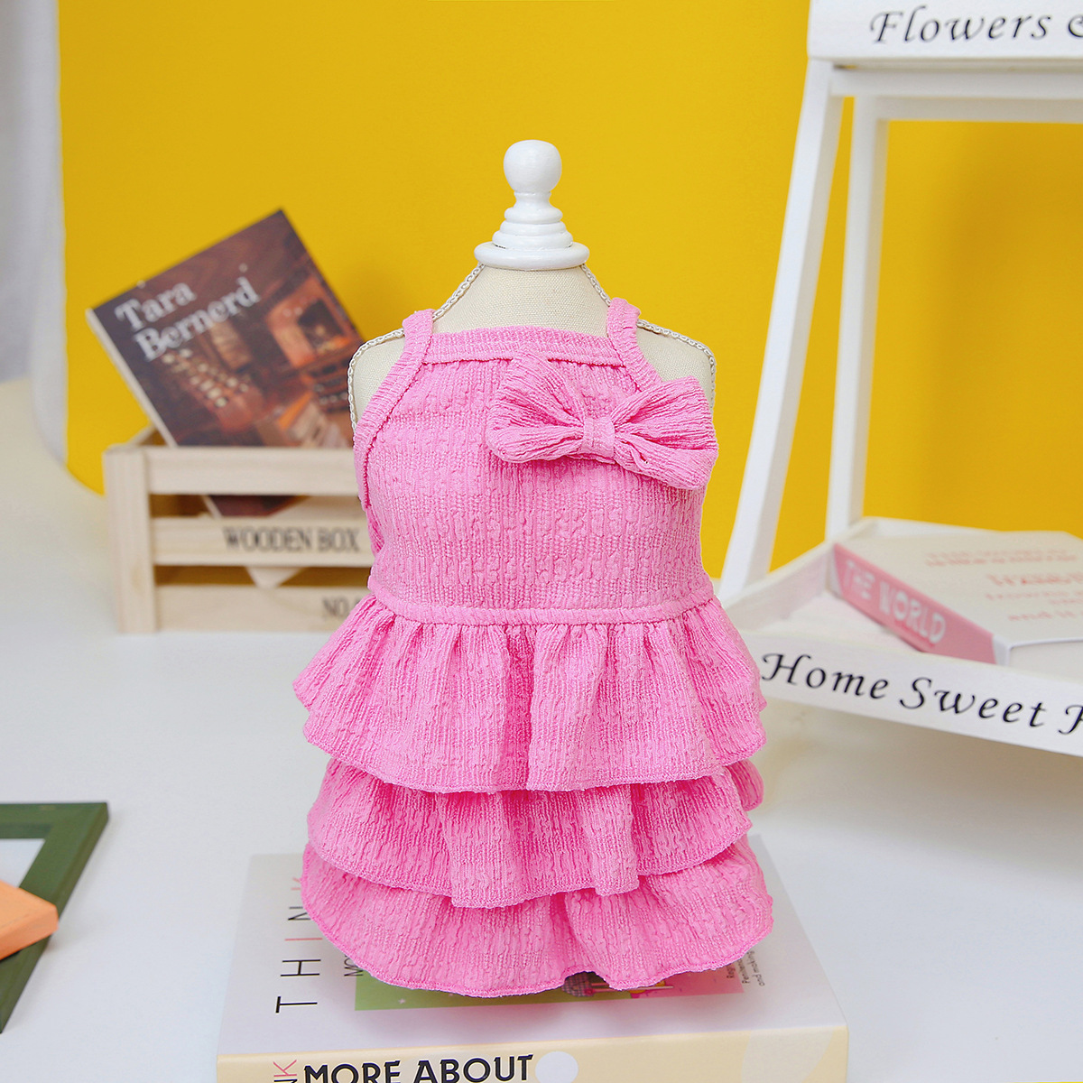 ペット服 ワンピース 春夏新作 犬服 ドッグウェア ドレス スカート 可愛い リボン付き 360度可愛い お洒落 快適フィット 抜け毛防止 小型犬 中型犬 猫 お散歩 お出かけ 記念撮影 涼しい