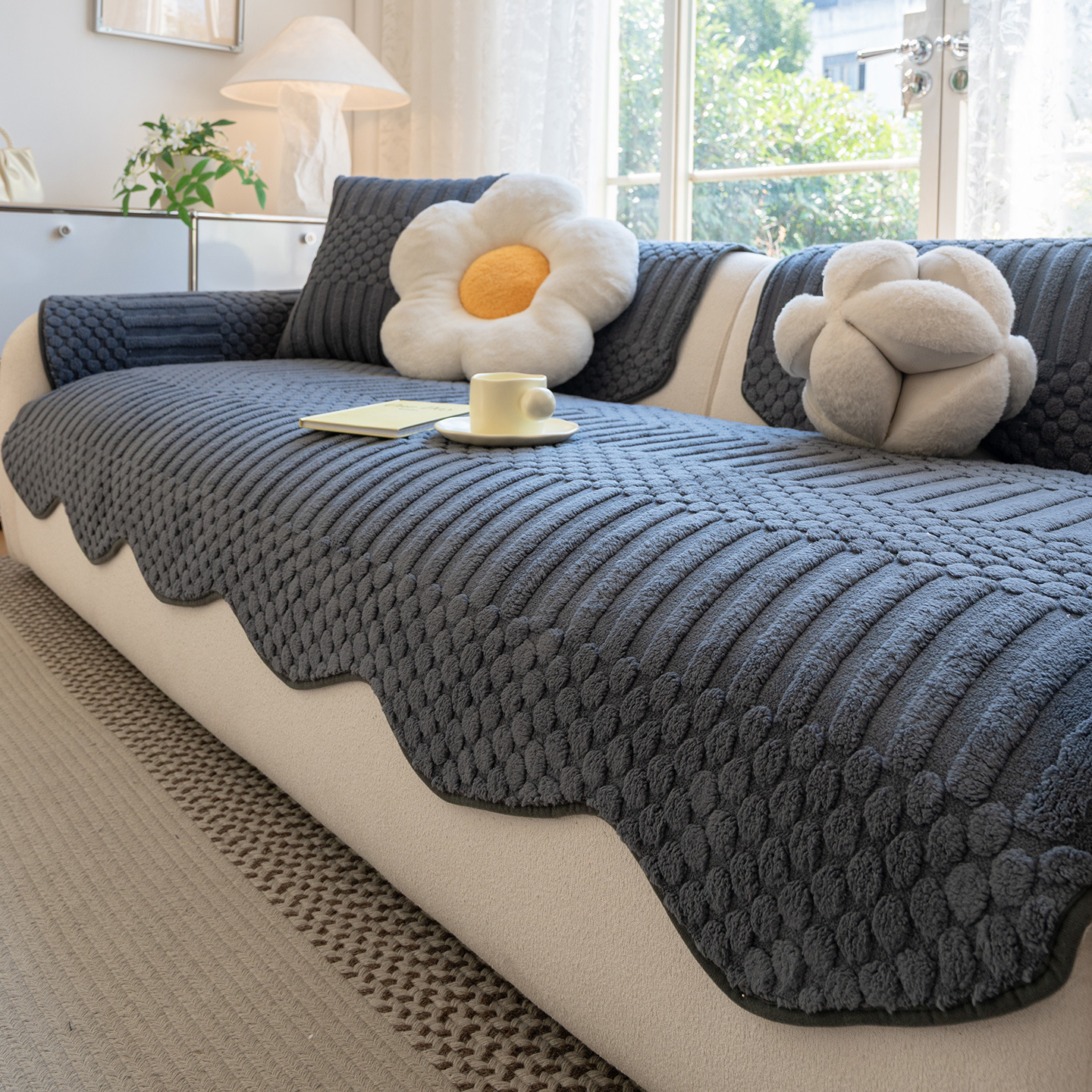 ソファーカバー 厚手 フランネル ミルクファブリック もこもこ ふわふわ 蓄熱保温 あったか 秋冬用 滑り止め ズレない 洗濯機OK 丸洗い 猫の爪に強い ペット対策 毛玉防止 抜け毛なし 取り付け簡単 多サイズ展開-Giipet