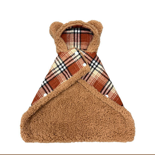 ふわふわくま耳ペットポンチョ 犬猫兼用 秋冬 防寒 保温 暖かい もこもこ フランネル チェック柄 2WAYブランケット 着る毛布 抜け毛対策 洗える ストレスフリー 安全素材 小型犬 中型犬