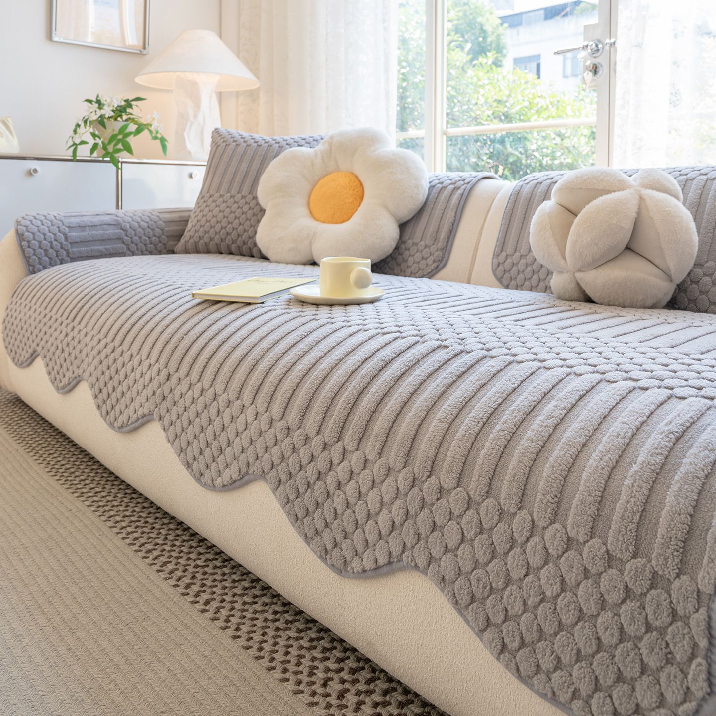 ソファーカバー 厚手 フランネル ミルクファブリック もこもこ ふわふわ 蓄熱保温 あったか 秋冬用 滑り止め ズレない 洗濯機OK 丸洗い 猫の爪に強い ペット対策 毛玉防止 抜け毛なし 取り付け簡単 多サイズ展開-Giipet