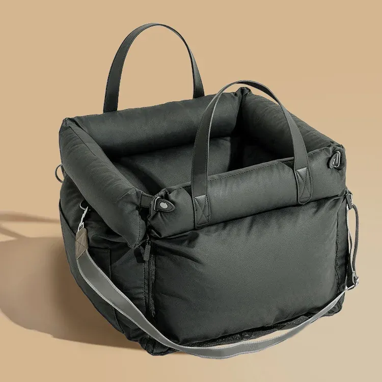 ペット用ドライブベッド 洗えるレザー防水防傷 厚手15cmクッション 安全ロック付き 滑り止め設計 助手席＆後部座席対応 小型犬 中型犬 大型犬 快適ペットベッド 車載お出かけ用